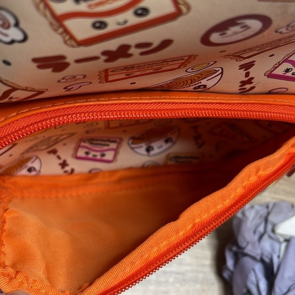Maruchan Ramen Noodle Soup Mini Backpack Mad Engine NWT Orange Cream Print Zip - Picture 4 of 12